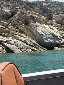 nice boat , nice day 