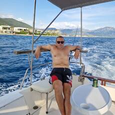 BuraBoat