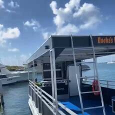Booba's Pontoon Tours Aruba